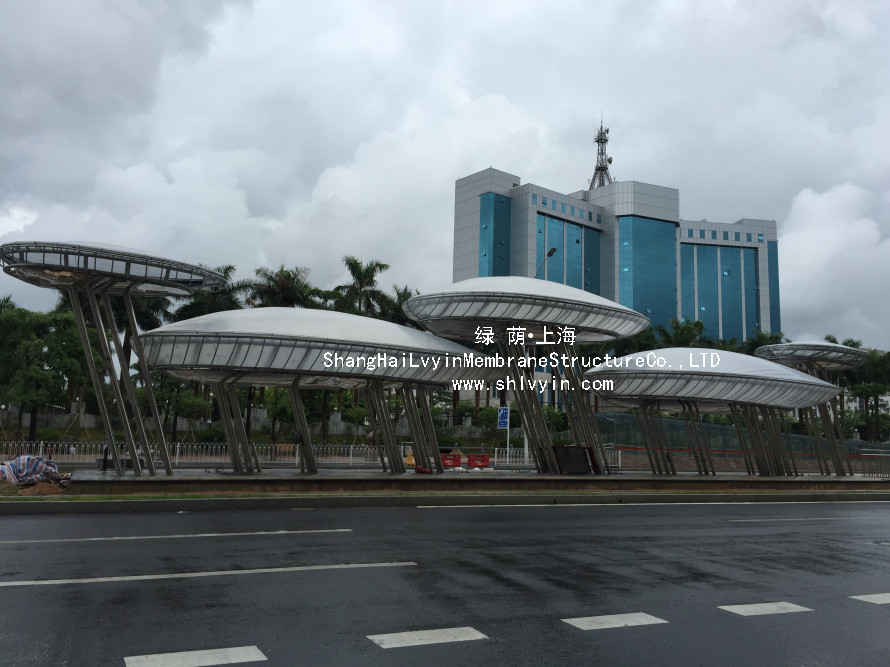 拉桿、隅撐的安裝